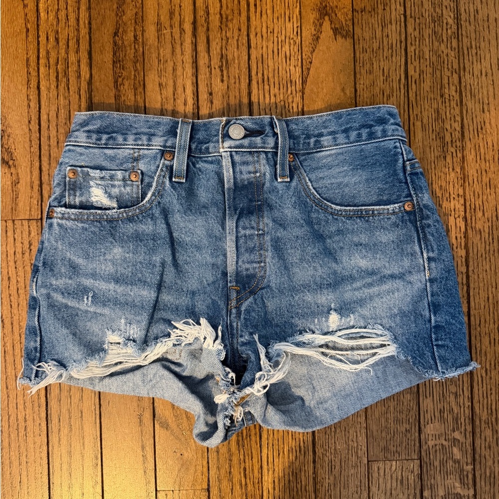 Levi’s 501 button fly high rise shorts
